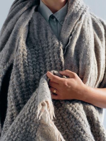 Insidesbild ur boken Att väva.