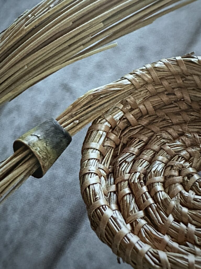 Insidesbild ur boken: Korgar