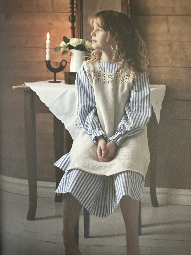 Insidesbild ur boken: Stickat från Astrid Lindgrens sagovärld