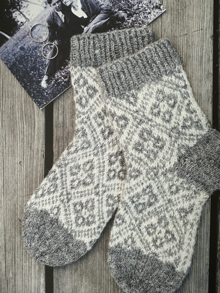 Sticka sockor och vantar