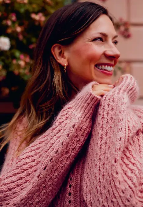 Insidesbild ur boken: Stickade favoritplagg