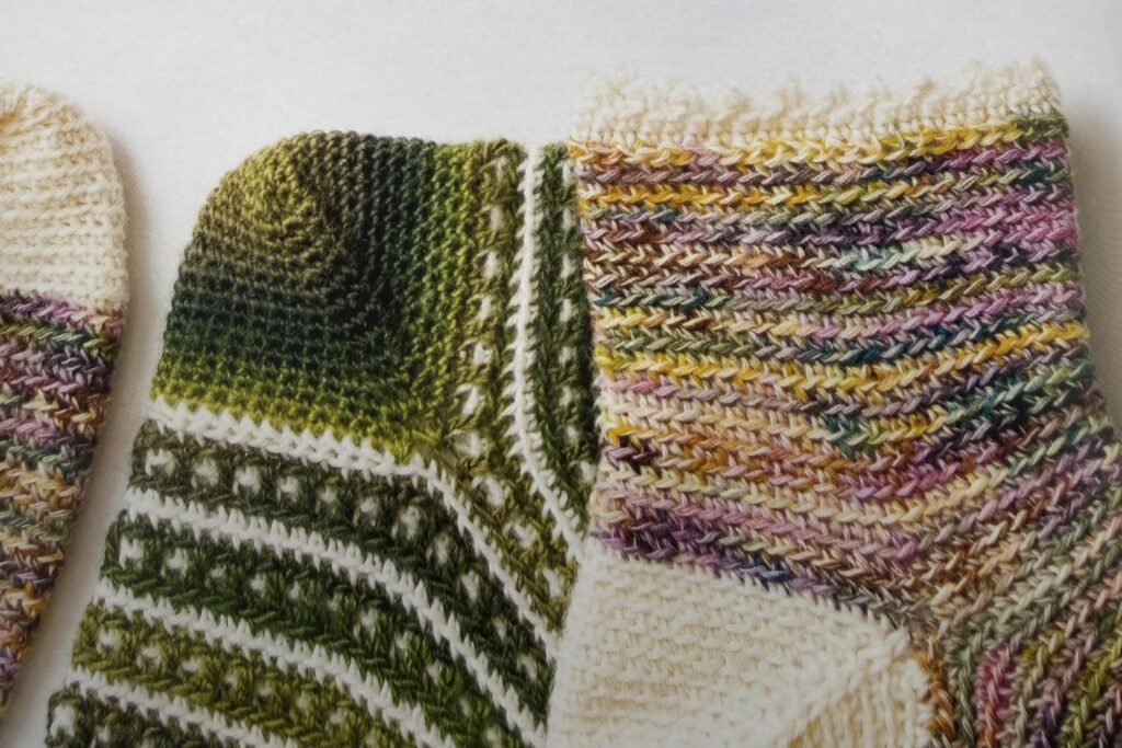 Insidesbild ur boken: Virka sockor