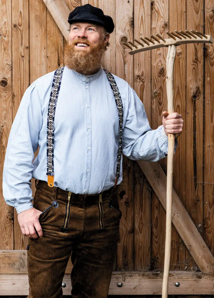 Insidesbild ur boken: Sy folkligt