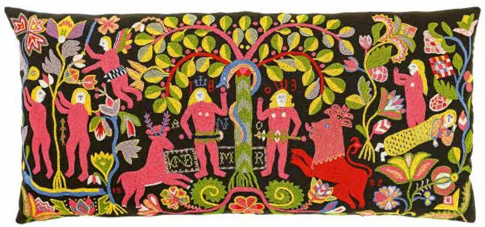 Insidesbild ur boken: Skånska yllebroderier
