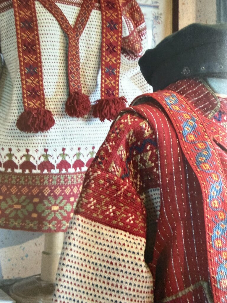 Insidesbild ur boken: Korsnäströjan