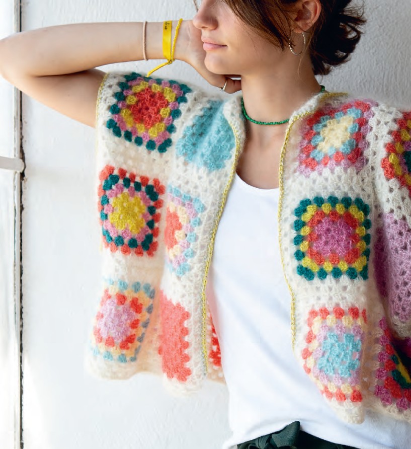 Insidesbild ur boken: Virka mormorsrutor : coolt kreativt kaxigt. Foto: Julie Robert