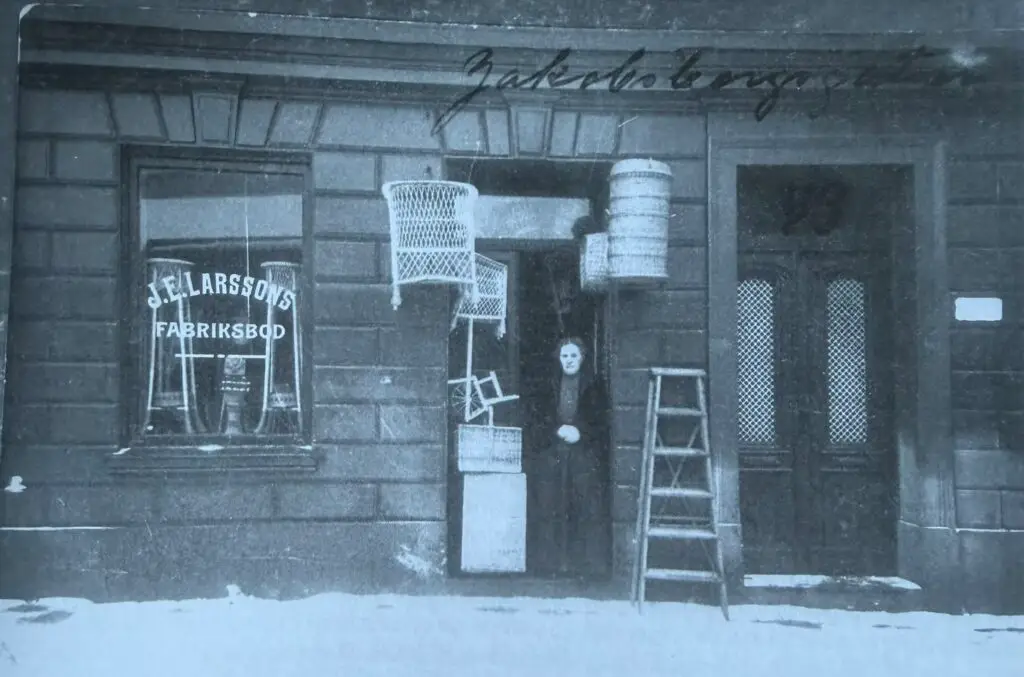 Insidesbild ur boken: Stockholms korgmakare